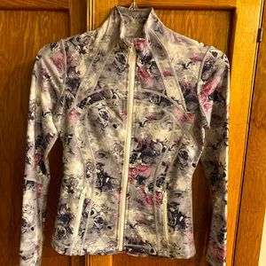 Lulu Lemon Define Luon jacket, sz 6, unique floral design